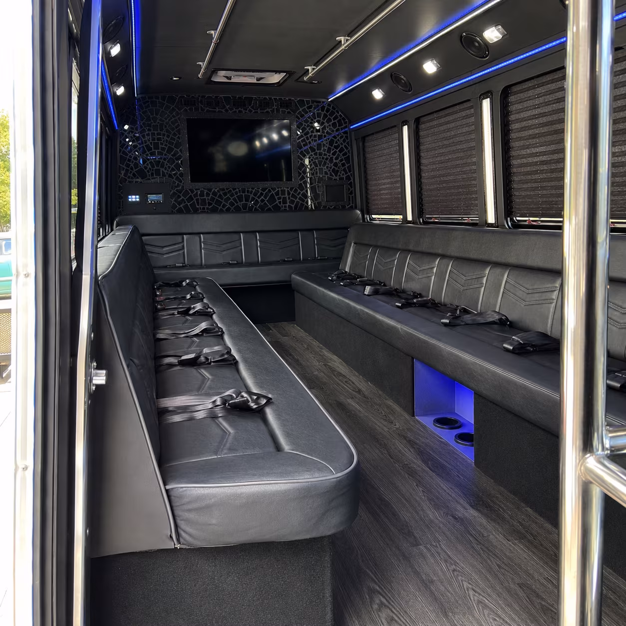 why doral bachelorette and birthday groups love a party bus for wine nights